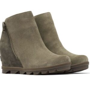 Sorel NL3677 Sage Suede Joan of Arctic Chelsea Snow Womens Boots Size 9
